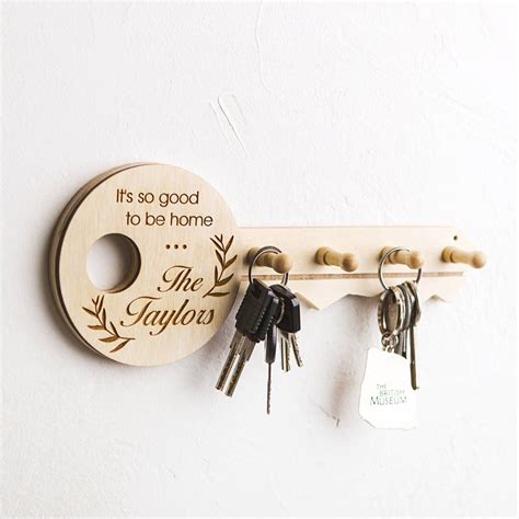 Personalised Wooden Key Holder in 2021 | Wooden key holder, Key holder diy, Key holder