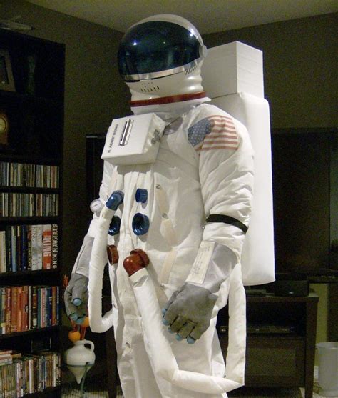 When wearing an awesome kids costume, children can fly like a costumed superhero, bring video games to life, imagine they are a ninja, cowboy or astronaut, or be their favorite disney princess costume any time they like. Astronaut costume | Astronaut costume, Diy astronaut costume, Diy costumes kids