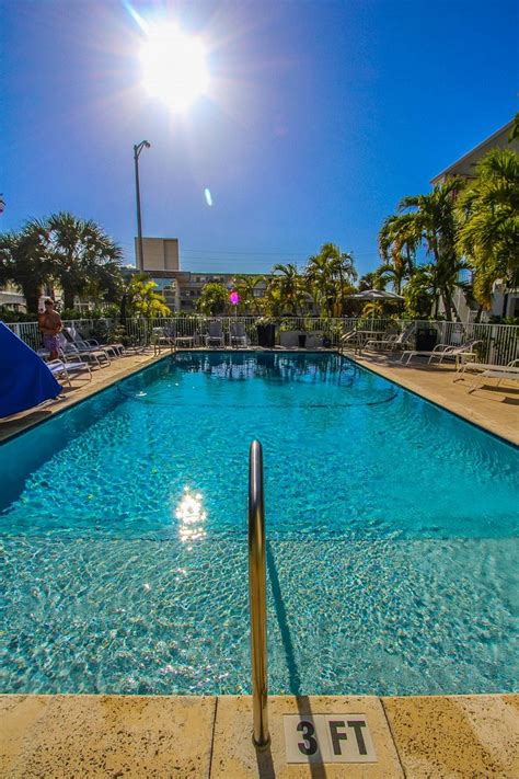 Park Royal Miami Beach Pool Pictures And Reviews Tripadvisor