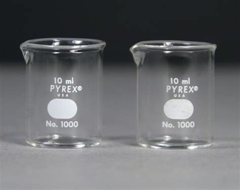 Vintage Pyrex Lab Glass Beaker Two Pieces 10 Ml Small Size