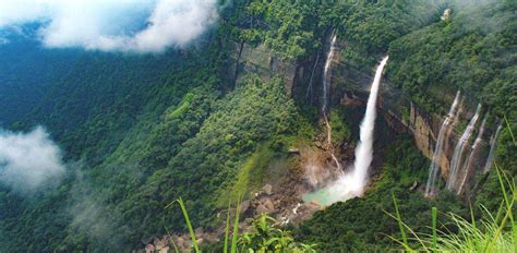 20 Of The Worlds Biggest Waterfalls By Continent
