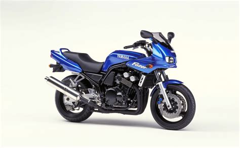 I can remember when yamaha introduced the yzf600r several years ago. 2001 Yamaha FZS 600 Fazer - Moto.ZombDrive.COM