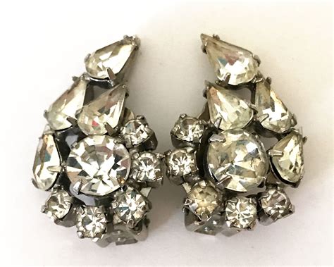 Vintage Rhinestone Earrings Clip On Earrings Paisley Shape Etsy