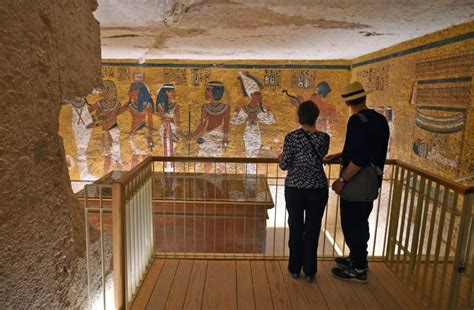 Explore King Tuts Tomb And The Mysteries Behind It