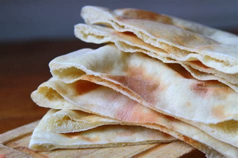 Pita bread is simple to make, puffs up like a balloon, and like most other breads, it is best enjoyed fresh. Wednesday Baking | How to make pita bread - The Frugal Girl