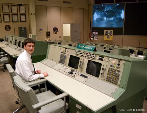 Nasa Mission Control And Flying The Shuttle John R Leeman
