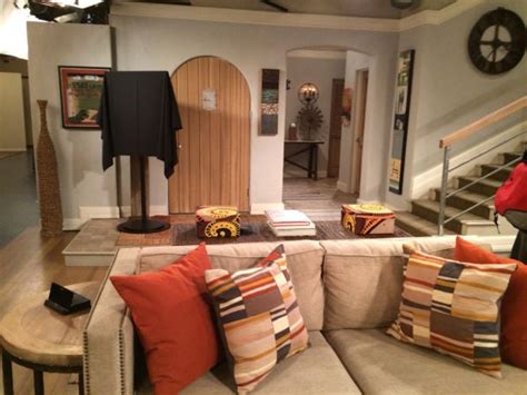 Photos A Visit To The Set Of Two And A Half Men Entertainment