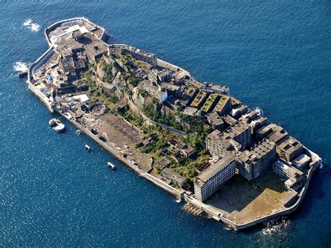 Hashima Island - Wikipedia