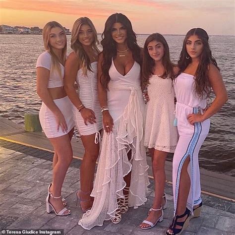 Teresa Giudice Poses With Mini Me Daughters After Her Eldest Gia 20