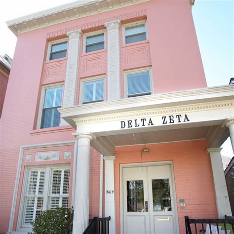 Delta Zeta House Shines With Pops Of Green Pink In 2023 Sorority House Delta Zeta College