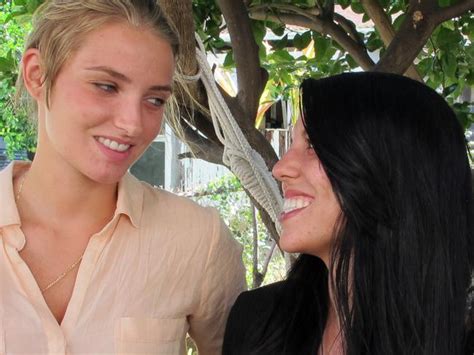 Lesbian Kiss By Courtney Wilson And Taylor Guerrero In Hawaii Sees Them Arrested And Jailed