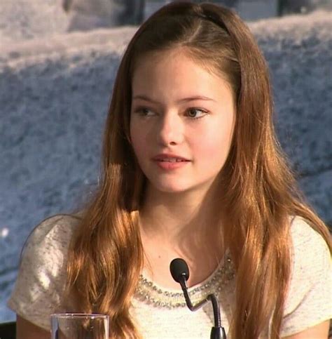 Pin By Misfit On 01 The Best Mackenzie Foy Foy Actresses