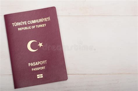 Turecki Paszport I Banknoty Zdjęcie Stock Obraz złożonej z banknot