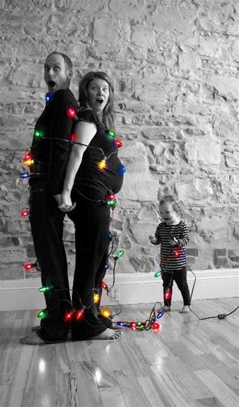 Capture those moments in a funny photoshoot. 38 Of The Cutest and Most Fun Family Photo Christmas Card ...