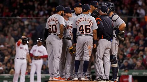 Tigers Three Game Winning Streak Ends With 11 4 Thud In Boston FOX