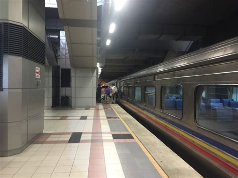 The distance between kuala lumpur (kul) and johor bahru (jhb) is approximately 250 kilometres or 155 miles. Getting to Kuala Lumpur by train from Singapore ...