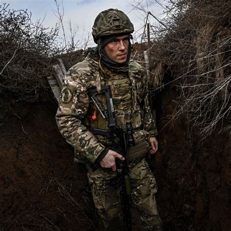 Russian Proxies In Eastern Ukraine Mobilize Troops Kill Two Ukrainian
