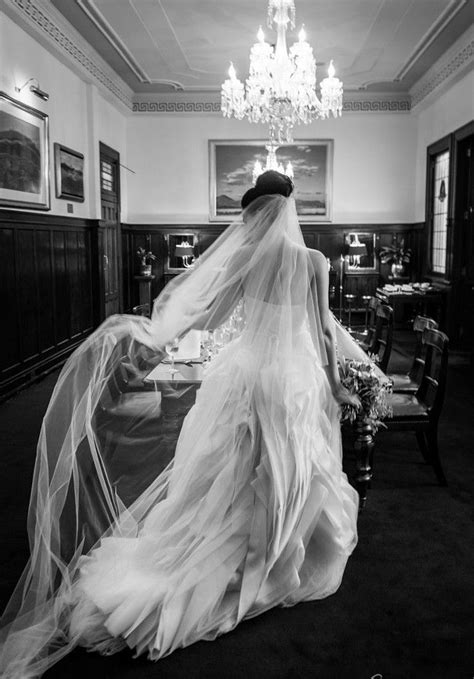 Browse iconic vera wang wedding dresses and schedule an appointment to shop for vera wang wedding dresses at a vera wang flagship salon or retailer. Vera Wang Diana (Luxe) Wedding Dress | Wedding dresses ...