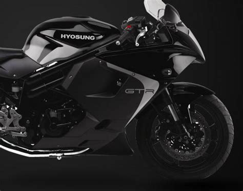 But if you love speed and riding is something you are very much found and okay with weekend rides only after spending decent amount on bike that hypsung gt650r is good compare to. Hyosung GT650R Price, Specs, Review, Pics & Mileage in India