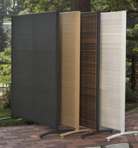 10 Best Outdoor Privacy Screen Ideas For Your Backyard