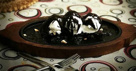 Sizzling Brownie Recipe By Mamta Agrawal Cookpad