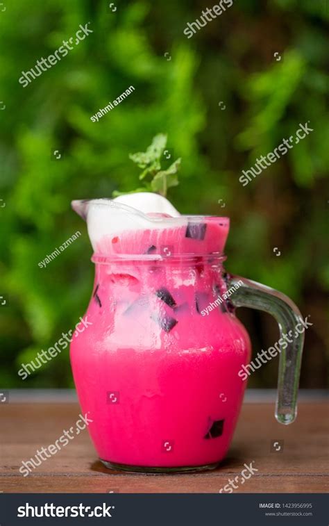 Es cincau bandung segar enak | gemar masak. Sirap Bandung Cincau Float best to drink in summer #Sponsored , #Aff, #Cincau#Bandung#Sirap# ...