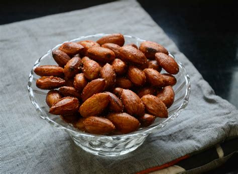 The best recipes with photos to choose an easy almond recipe. Oven Roasted Almonds Recipe - Vegetarian Paleo Recipes ...