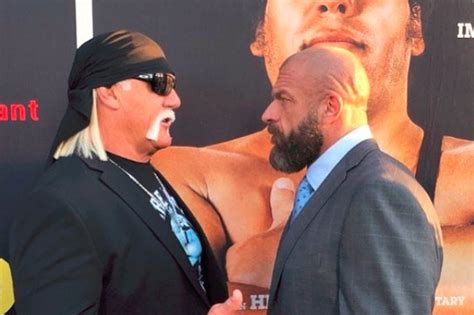 New Report States WWE Is Working To Rehire Hulk Hogan Cageside Seats