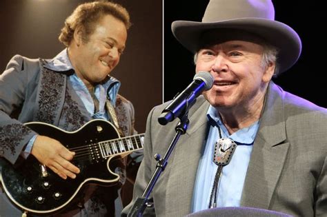 Roy Clark Dead Country Music Star And Hee Haw Host Dies At 85 Irish