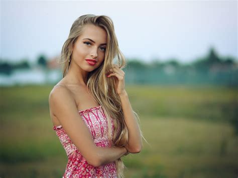 Hintergrundbilder Gesicht Frau Modell Porträt Blond Lange Haare Fotografie Kleid