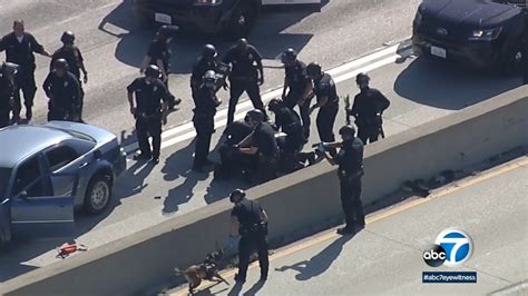 suspect in custody after hour long standoff on 91 freeway following high speed chase abc7 san