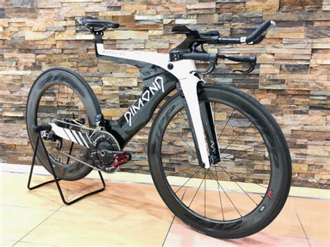May 27, 2020 · 今回は、トライアスロンの本番をよりリアルに想定したトレーニング「ブリック練」について紹介します。 実体験 トライアスロンは、スイム→バイク→ランを続けて行うスポーツです。 当たり前ですが、海からあがったあと. 【トライアスロン試着&試乗即売会】その① プレミアムな ...