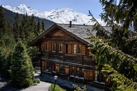 Inside Prince Andrews £17million Switzerland Ski Chalet He Shares With