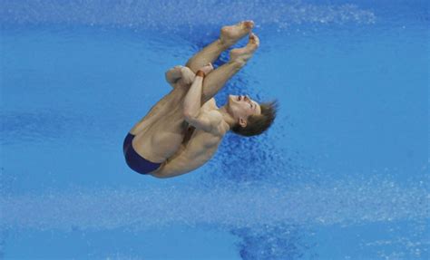 Chinese Divers Earn Both Golds On Opening Day Of Wuhan Diving World Cup