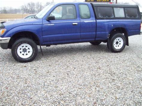 Maybe you would like to learn more about one of these? Buy used 1995 Toyota Tacoma DLX Extended Cab Pickup 2-Door ...
