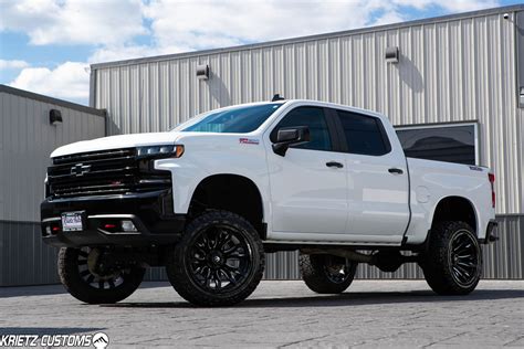 Lifted 2020 Chevy Silverado 1500 Trail Boss With 6 Inch Rough Country