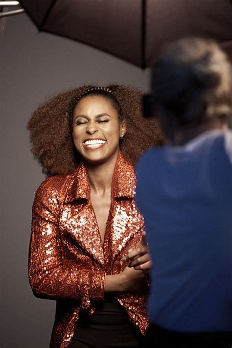 Issa Rae Debuts Covergirls 48 Shade Exhibitionist Lipstick Collection