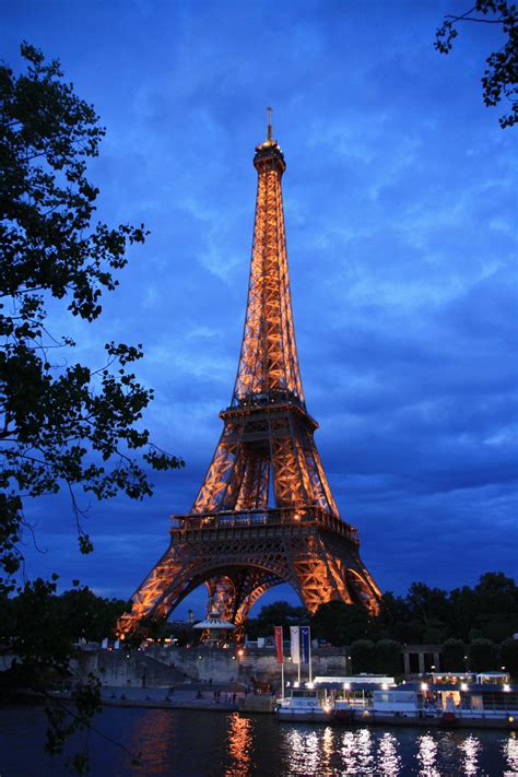Fotos Gratis Noche Edificio Torre Eiffel París Paisaje Urbano