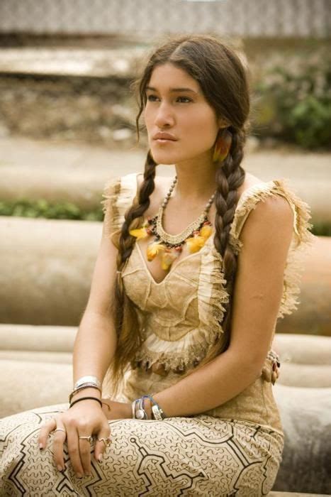 Pocahontas Native American Y Qorianka Kilcher Imagen En We Heart It In 2021 Native American