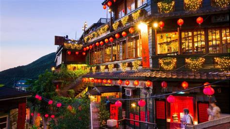 Neighbouring countries include the people's republic of china (prc) to the northwest, japan to the northeast. (Korean) Taiwan Yehliu, Shifen, Jiufen Bus Tour+Jiufen Night View