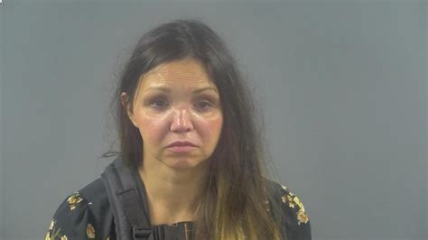 Tennessee Woman Charged With Dui Leaving The Scene Of An Accident In