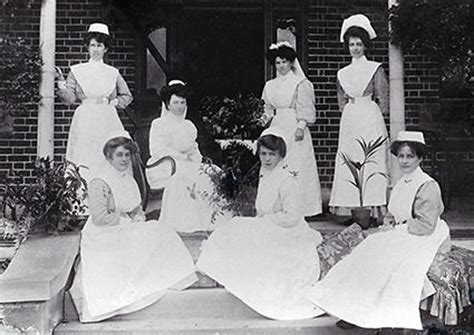 Bw Photograph Of Nurses 1910 P2017039 On Ehive