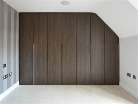 23 Custom Fitted Wardrobe Pictures