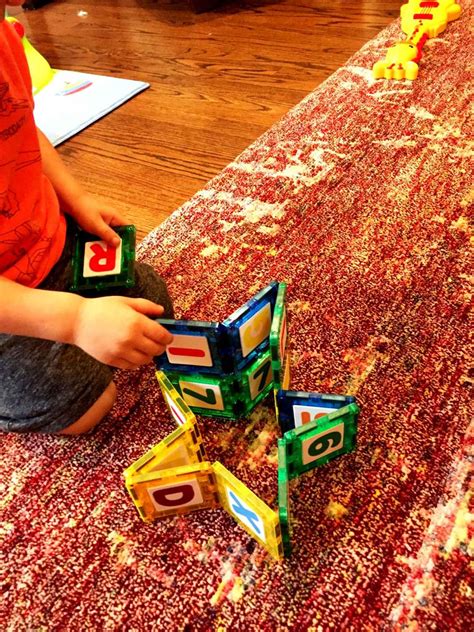Easy And Fun Tower Building Activity To Teach Toddlers About Shapes And