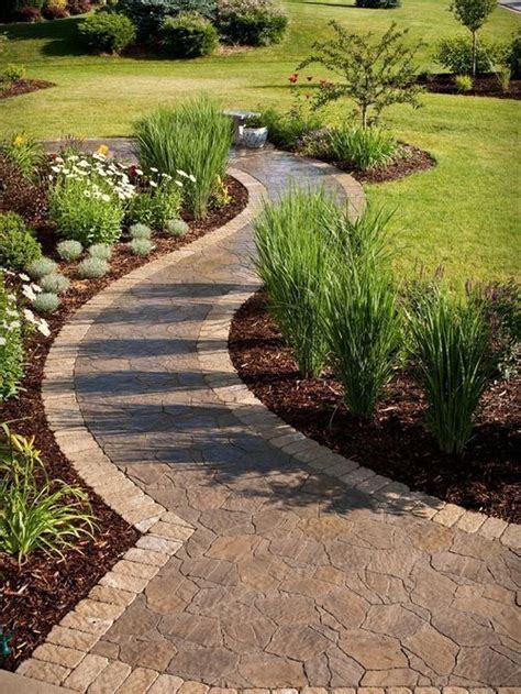 40 Simply Amazing Walkway Ideas For Your Yard Gardenholic Easy Landscaping Garden Design