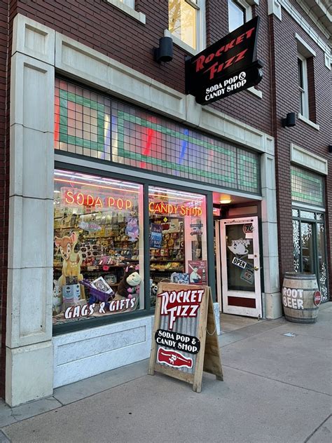 Rocket Fizz Soda Pop And Candy Shop 24 Photos And 29 Reviews 123 N