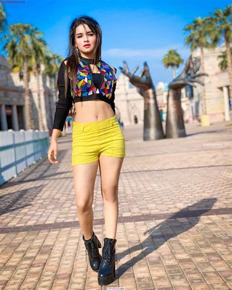 Hot And Sexy Photos Of Avneet Kaur 50 Navel Photos Thatll Make You Fall In Love With Her