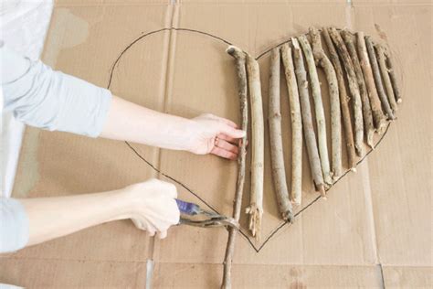 How To Make An Interesting Art Piece Using Tree Branches Ehow Twig