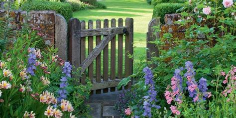 8 Ways To Recreate The Cottage Garden Look — Country Living Uk