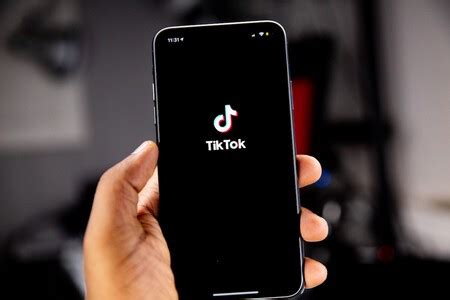 TikTok pone límites al contenido sexual en la plataforma y anuncia